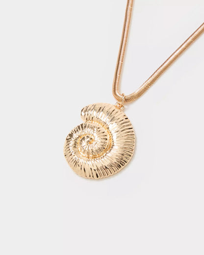 Barefoot Beachcomber Pendant Necklace | Lilly Pulitzer Accessories